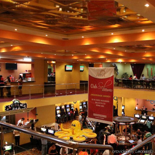 Aloha Sol Hotel And Casino サンティアゴ・デ・ロス・カバリェロス エクステリア 写真